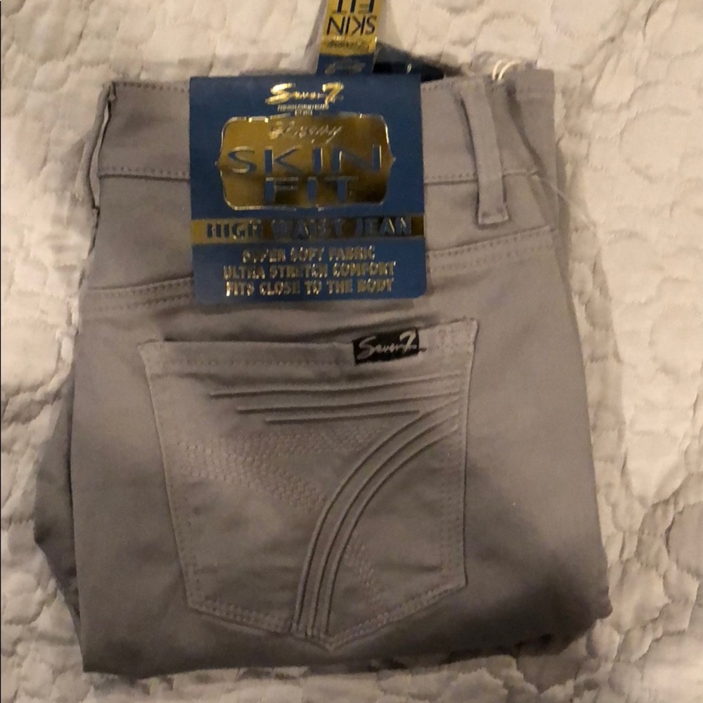 Seven7 jeans. Grey High waist skinny jean. Size 6